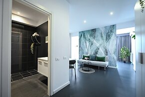 Urban Elegance Stylish Central Stay