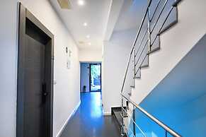 Urban Elegance Stylish Central Stay