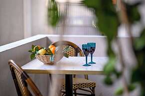 Urban Elegance Stylish Central Stay