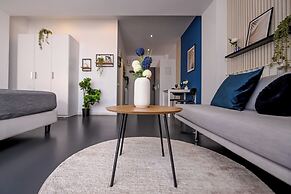 Urban Elegance Stylish Central Stay