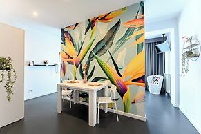Urban Elegance Stylish Central Stay