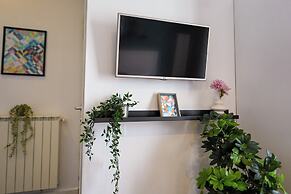 Urban Elegance Stylish Central Stay