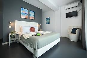 Urban Elegance Stylish Central Stay