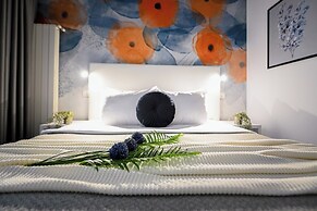 Urban Elegance Stylish Central Stay