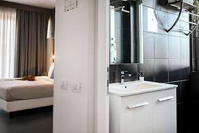 Urban Elegance Stylish Central Stay