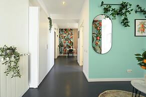 Urban Elegance Stylish Central Stay