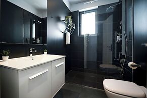 Urban Elegance Stylish Central Stay