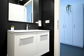 Urban Elegance Stylish Central Stay