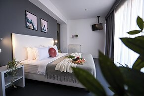 Urban Elegance Stylish Central Stay