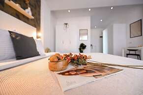 Urban Elegance Stylish Central Stay