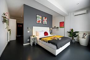 Urban Elegance Stylish Central Stay