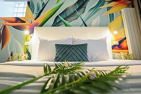 Urban Elegance Stylish Central Stay