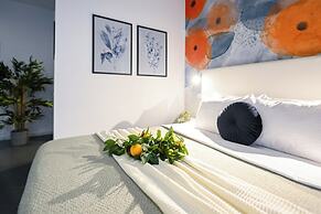 Urban Elegance Stylish Central Stay