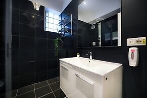Urban Elegance Stylish Central Stay