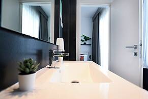 Urban Elegance Stylish Central Stay