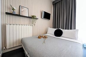 Urban Elegance Stylish Central Stay