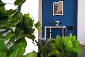 Urban Elegance Stylish Central Stay