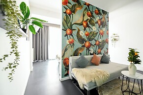 Urban Elegance Stylish Central Stay