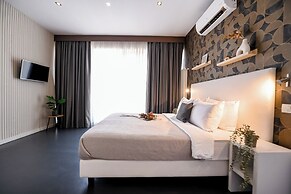 Urban Elegance Stylish Central Stay