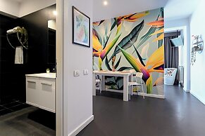 Urban Elegance Stylish Central Stay