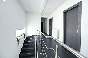 Urban Elegance Stylish Central Stay