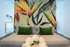 Urban Elegance Stylish Central Stay