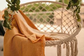 Urban Elegance Stylish Central Stay