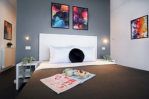 Urban Elegance Stylish Central Stay