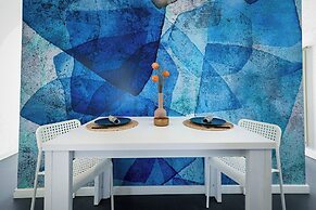 Urban Elegance Stylish Central Stay