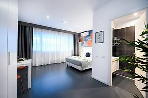 Urban Elegance Stylish Central Stay