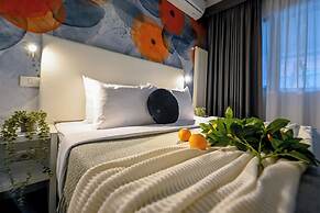 Urban Elegance Stylish Central Stay