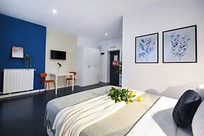 Urban Elegance Stylish Central Stay