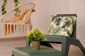 Urban Elegance Stylish Central Stay