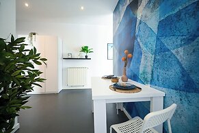 Urban Elegance Stylish Central Stay