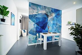 Urban Elegance Stylish Central Stay