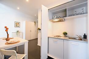 Urban Elegance Stylish Central Stay