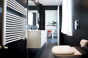 Urban Elegance Stylish Central Stay