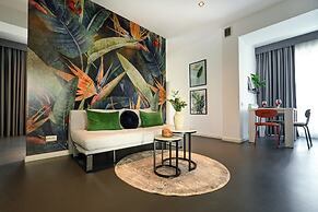 Urban Elegance Stylish Central Stay