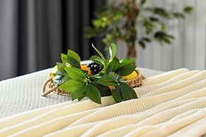 Urban Elegance Stylish Central Stay