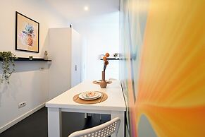 Urban Elegance Stylish Central Stay