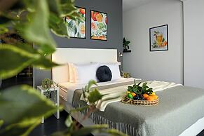 Urban Elegance Stylish Central Stay