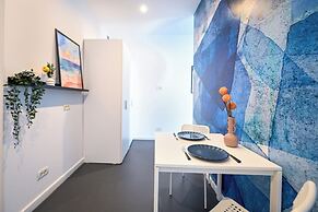 Urban Elegance Stylish Central Stay