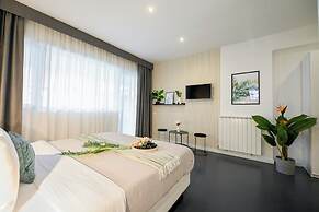 Urban Elegance Stylish Central Stay