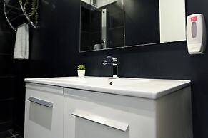 Urban Elegance Stylish Central Stay