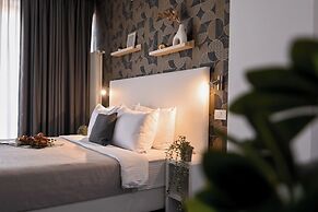 Urban Elegance Stylish Central Stay