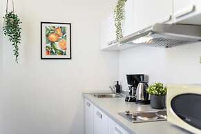 Urban Elegance Stylish Central Stay