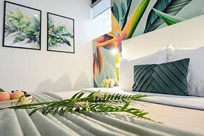 Urban Elegance Stylish Central Stay