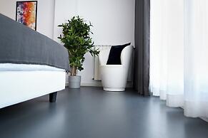 Urban Elegance Stylish Central Stay