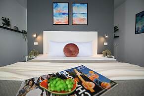 Urban Elegance Stylish Central Stay