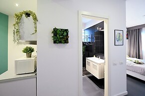 Urban Elegance Stylish Central Stay